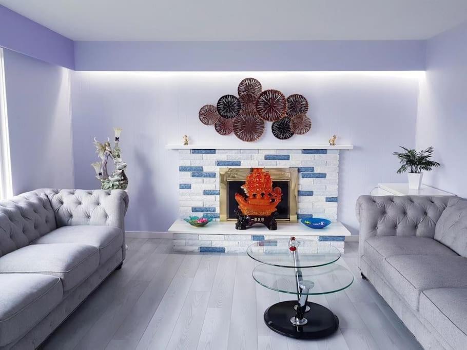 Private Single Room In A House 리치먼드 외부 사진