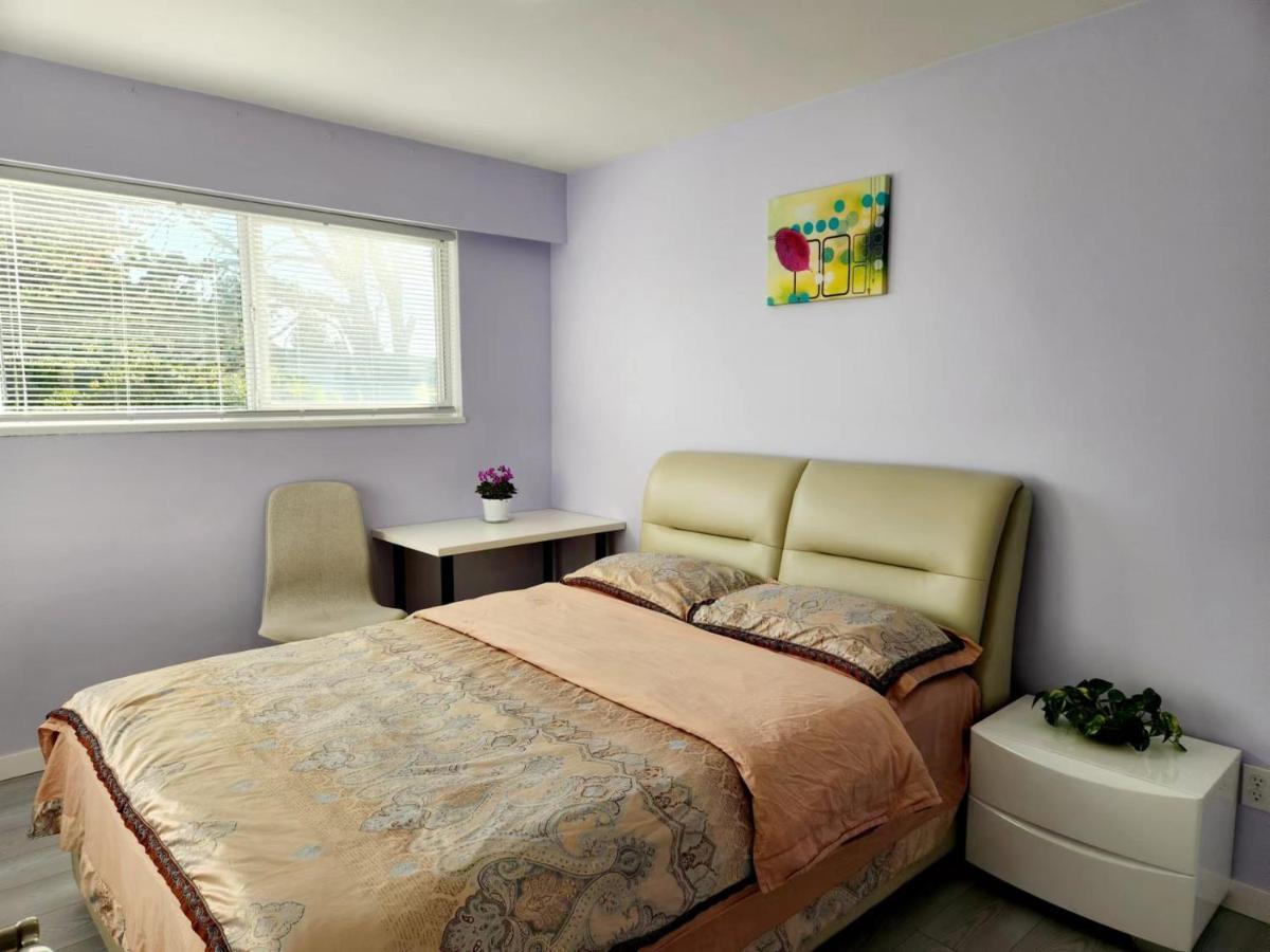 Private Single Room In A House 리치먼드 외부 사진